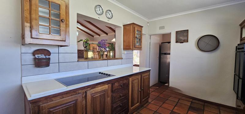 4 Bedroom Property for Sale in Middedorp Western Cape